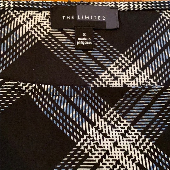 Classy plaid blouse from the Limited - size small - Picture 4 of 7